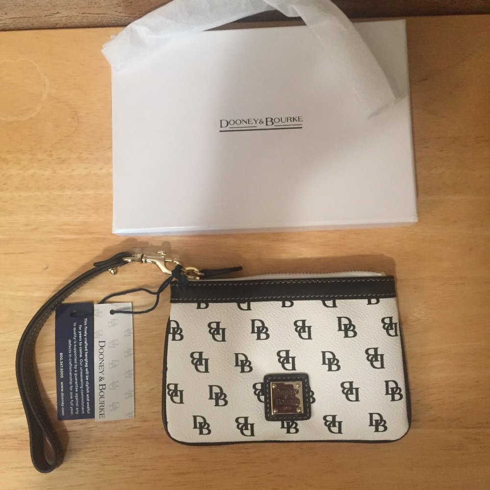 Dooney & Bourke Black / White Leather Wristlet Bag New in Box